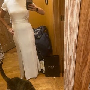 White Amsale formal dress. Size 6 (fits 2/4)